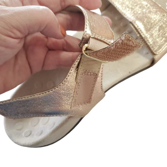 Vionic Marsala Sandal Never Worn - Picture 14 of 17